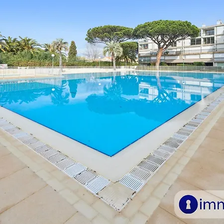 Lejlighed Air-conditioned With Swimming Pool In St Tropez