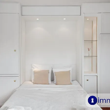 Air-conditioned With Swimming Pool In St Tropez Lejlighed *
